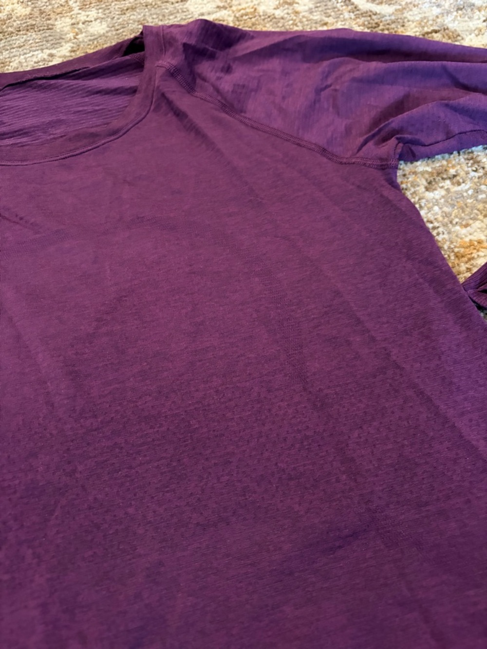 Lululemon Swiftly Tech Long-Sleeve
Shirt 2.0 *Race Length Magenta size 8 - Picture 3 of 5